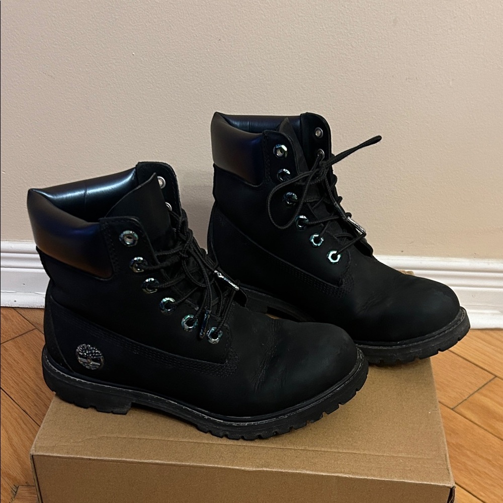 Timberland Women’s 6-INCH PREMIUM WATERPROOF BOOTS COLOUR IRIDESCENT BLACK